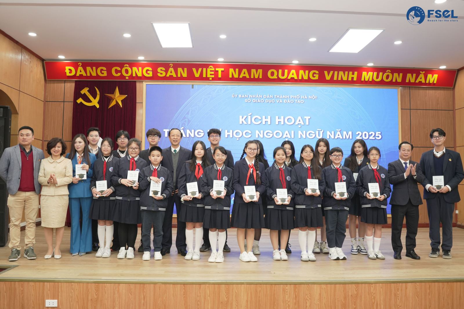 Sở GD&ĐT Hà Nội kích hoạt Tháng tự học ngoại ngữ 2025 trên nền tảng FSEL