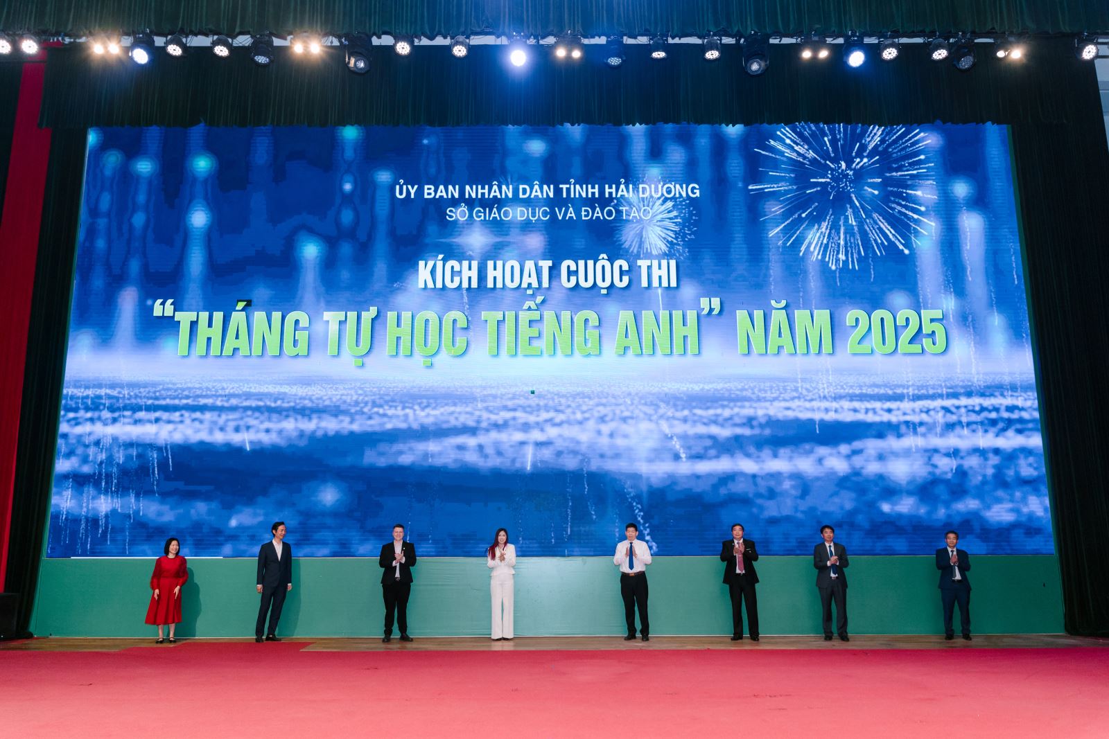 FSEL TÀI TRỢ 237.000 TÀI KHOẢN VÀ TOÀN BỘ GIẢI THƯỞNG CHO PHONG TRÀO “THÁNG TỰ HỌC TIẾNG ANH” TỈNH HẢI DƯƠNG